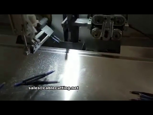 Automatisk kabelbehandlingsmaskine: Skæring, afisolering, crimpning, snoning og fortinning
